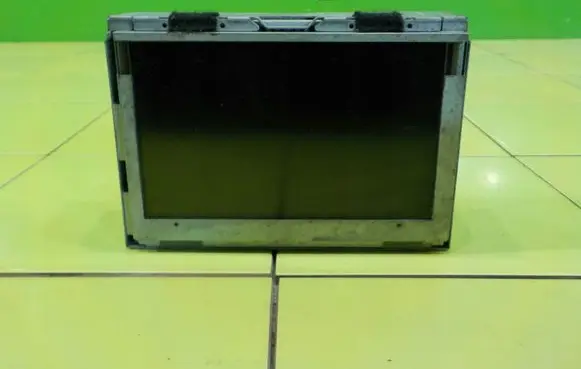 Land Rover Freelander 2 - LR2 Radio/CD/DVD/GPS head unit 6H5210E889AC 6H52