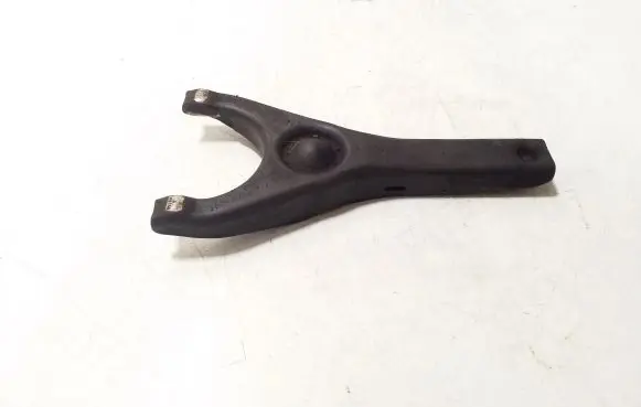 Nissan X-Trail T30 Clutch release arm fork 