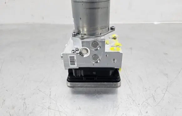 Mercedes-Benz E W213 ABS Pump A2134315001