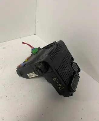 Volvo V70 Fuse module 30786475 28062212 00006455482