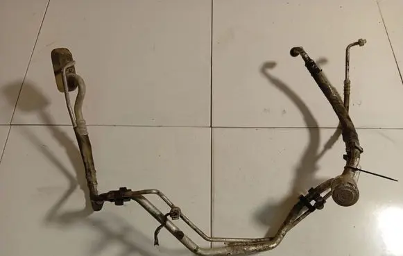 Peugeot 307 Air conditioning (A/C) pipe/hose 