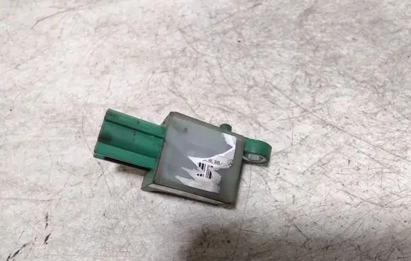 Volkswagen PASSAT B6 Airbag deployment crash/impact sensor 3C0909606