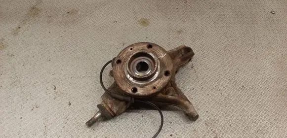 Peugeot 307 Front wheel hub spindle knuckle 