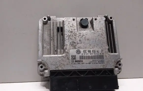 Volkswagen Golf VI Engine control unit/module 03C906016AJ 0261S05808