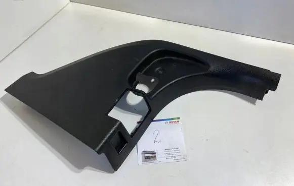 BMW 3 E90 E91 Foot area side trim 7066989