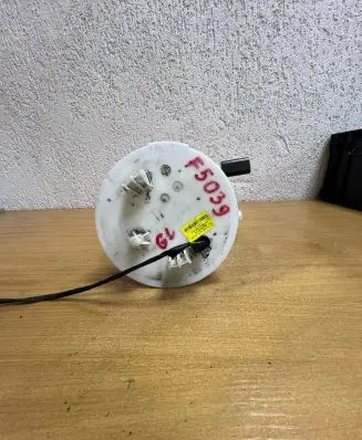Mercedes-Benz ML W166 Mechanical fuel pump A1664703194 F5039