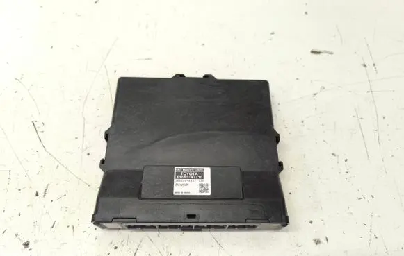 Toyota Prius (XW30) Power management control unit 8968147230 2850000802