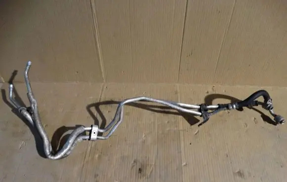 BMW X5M G05 F95 Gearbox oil cooler pipe/hose 7576386
