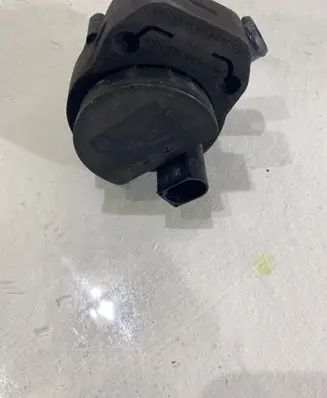 Mercedes-Benz GLC X253 C253 Electric auxiliary coolant/water pump