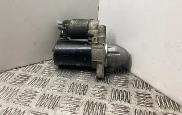 Mercedes-Benz C W204 Starter motor A0051513901