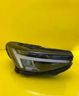 Volvo XC40 Headlight/headlamp 32404666