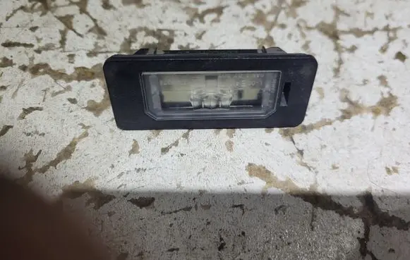 BMW 4 F32 F33 Number plate light 7193293