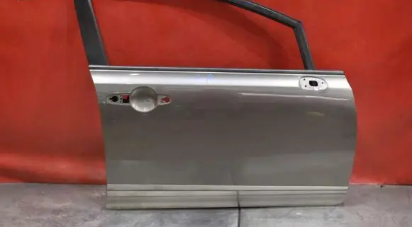Honda Civic IX Front door