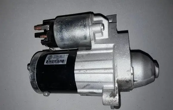 Nissan Qashqai Starter motor 233000557R