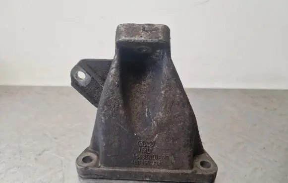 Audi A4 S4 B6 8E 8H Engine mounting bracket 4B0199308