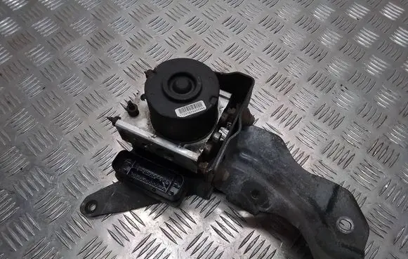Mitsubishi Grandis ABS Pump