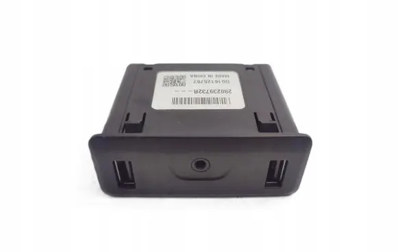 Renault Kadjar AUX in-socket connector 280239732R