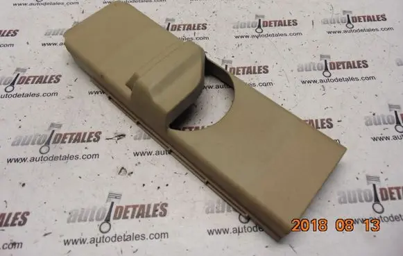 Mercedes-Benz GL X164 (B) pillar trim (top)