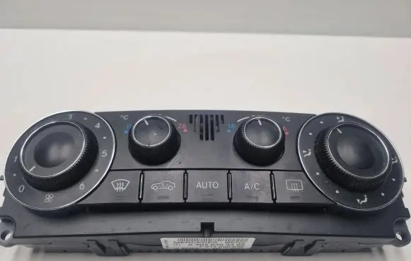 Mercedes-Benz C W203 Climate control unit A2038303485 2038303485