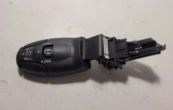 Peugeot 3008 I Cruise control stalk 96637157XT 12272004