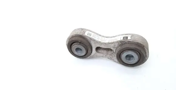 Rear control arm