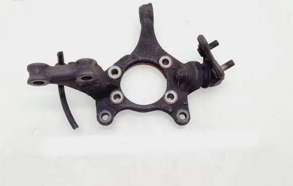 Toyota RAV 4 (XA30) Front wheel hub