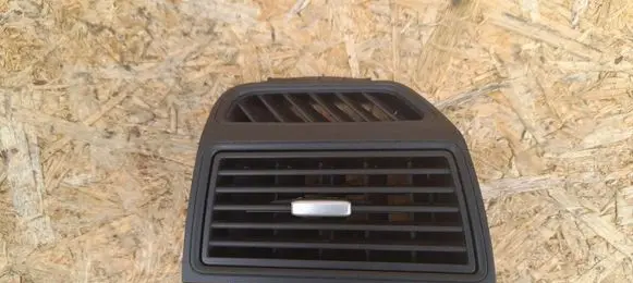 Fiat Punto (199) Dashboard side air vent grill/cover trim