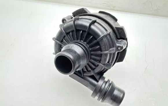 BMW iX Electric auxiliary coolant/water pump 945503406