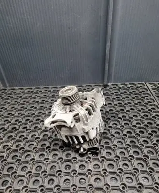 Mercedes-Benz B W245 Generator/alternator A2661540902 TG11C035