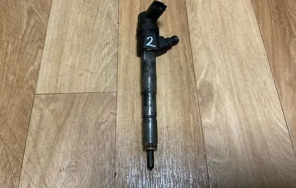 Alfa Romeo 147 Fuel injector 0445110