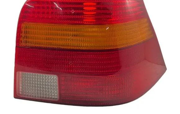 Volkswagen Golf IV Rear/tail lights 1J6945096R 67736981