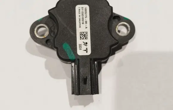 Tesla Model S Airbag deployment crash/impact sensor 100527500A