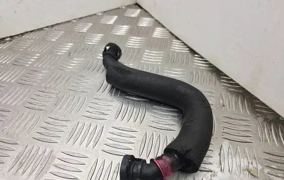 Audi A5 8T 8F Breather hose/pipe 06J103221