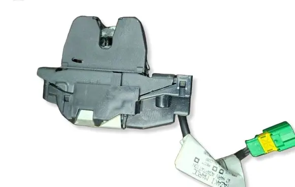 Peugeot 207 CC Tailgate/trunk/boot lock/catch/latch 9660403980 27G07 0153018