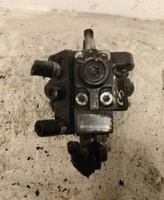 Fuel injection high pressure pump
