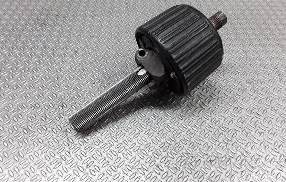 Steering wheel axle