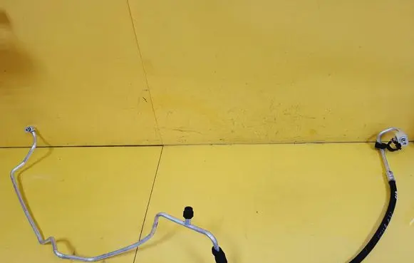Air conditioning (A/C) pipe/hose