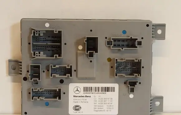 Mercedes-Benz C W205 SAM control unit A2229009708