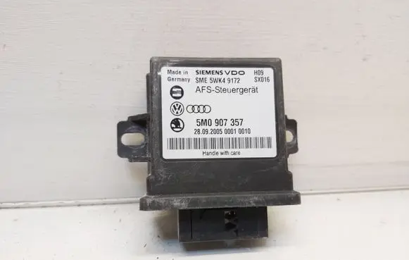 Volkswagen PASSAT B6 Light module LCM 5M0907357