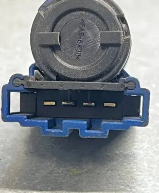 Volkswagen PASSAT B5.5 Clutch pedal sensor 1J0927189E