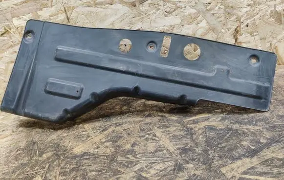 Chevrolet Malibu Engine splash shield/under tray 13239610
