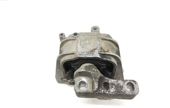 Volkswagen Caddy Engine mount bracket 1K0199262AS