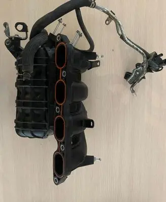 Toyota Corolla E160 E170 Intake manifold