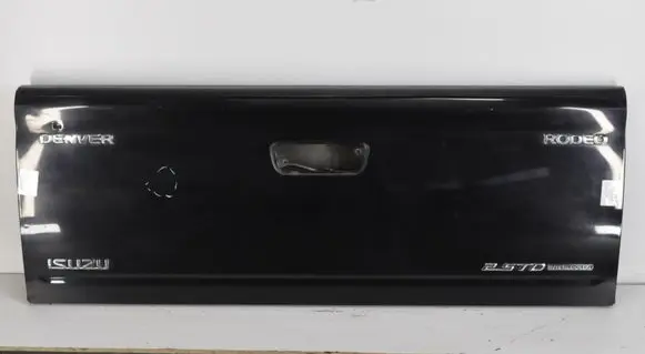 Isuzu D-Max Tailgate/boot cover trim set 