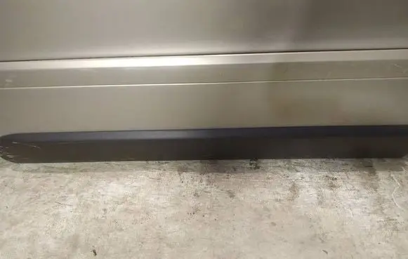 Volvo XC70 Front door trim (molding) 