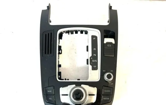 Audi A5 8T 8F Center console 8T0919611K