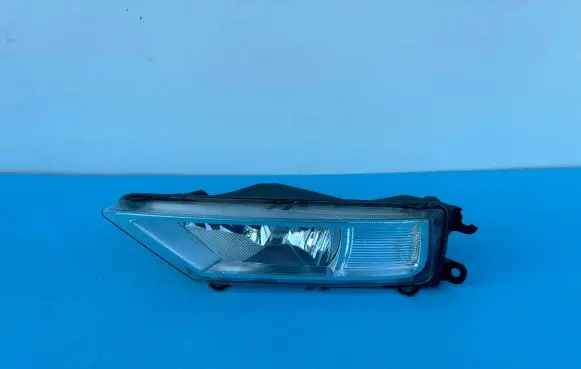 Volkswagen Tiguan Front fog light 5NA941699A