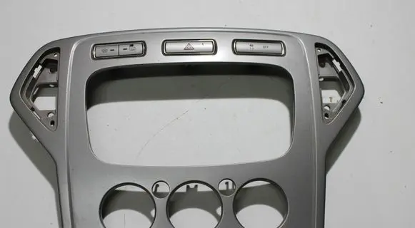 Ford Mondeo MK IV Radio/GPS head unit trim 7S7118522CDW