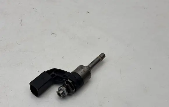 Fuel injector