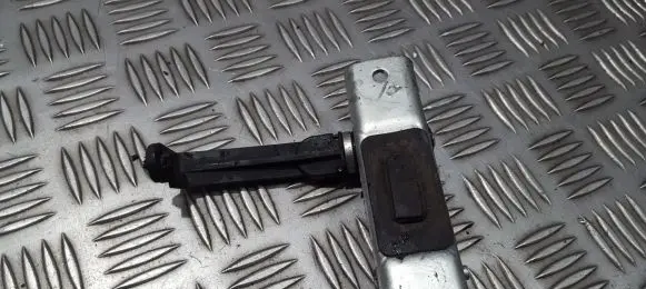 Mercedes-Benz Vaneo W414 Front door lock A4147600029